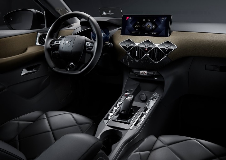 2021 DS DS 3 Crossback 1.5 BlueHDi So Chic Bastille Karşılaştırması
