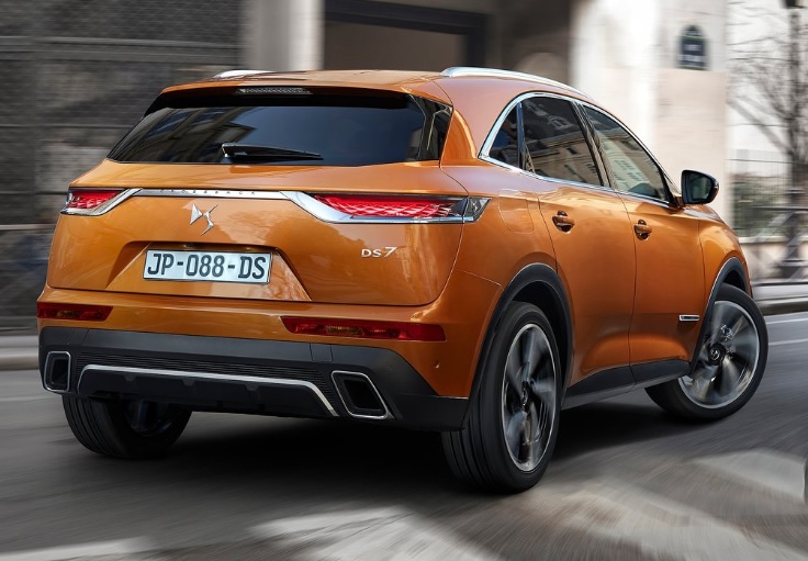 2021 DS DS 7 Crossback 1.6 Hibrit 300 HP E-Tense Grand Chic Rivoli Otomatik Teknik Özellikleri, Yakıt Tüketimi