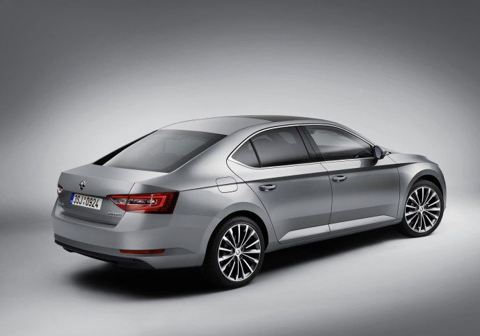 2018 Skoda Superb Sedan 1.6 TDI (120 HP) Active Manuel Teknik Özellikler, Ölçüler ve Bagaj Hacmi