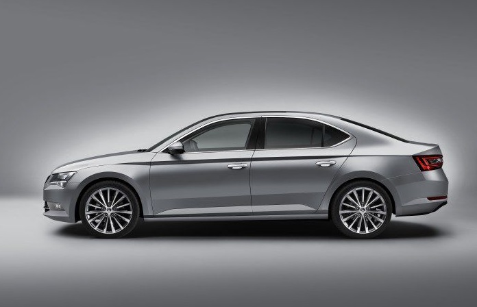 2019 Skoda Superb 1.6 TDI Prestige Karşılaştırması