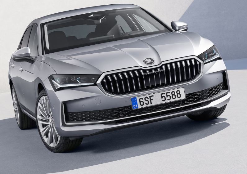2024 Skoda Superb 1.5 TSI mHEV Elite Karşılaştırması