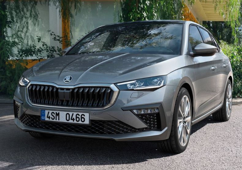 2024 Skoda Scala 1.0 TSI Premium Karşılaştırması