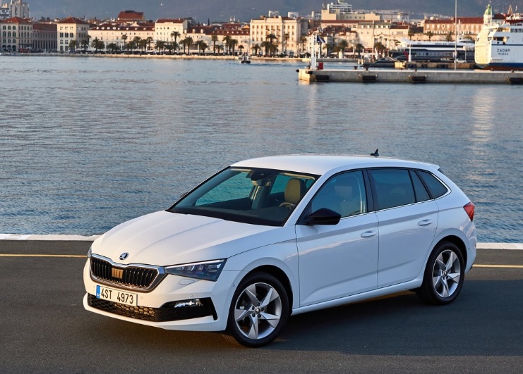 2022 Skoda Scala 1.0 TSI Comfort Karşılaştırması