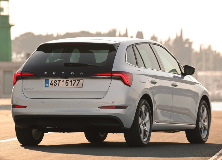 2022 Skoda Scala 1.0 TSI Comfort Karşılaştırması