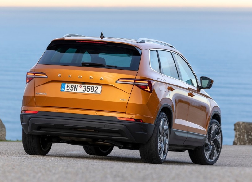 2022 Skoda Karoq 1.5 TSI Prestige Karşılaştırması