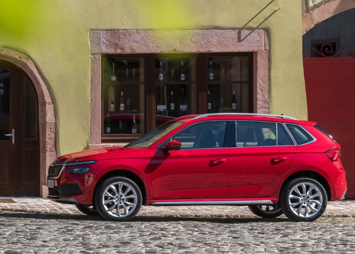 2022 Skoda Kamiq 1.0 TSI Premium Karşılaştırması