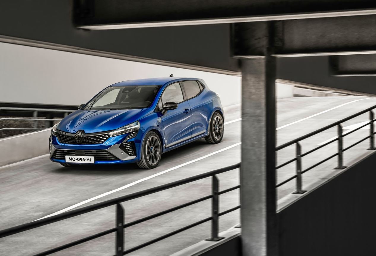 2024 Renault Clio 1.0 TCe 90 HP techno esprit alpine X-Tronic Teknik Özellikleri, Yakıt Tüketimi