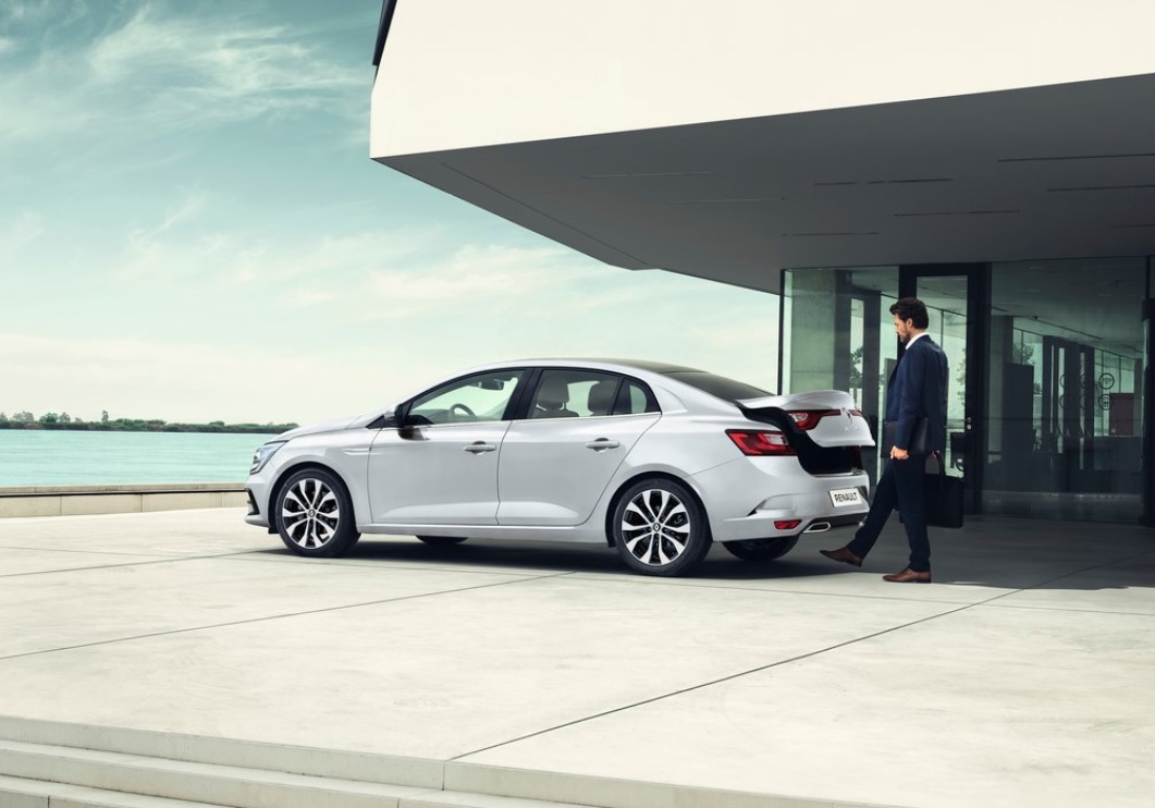2021 Renault Megane 1.5 Blue dCi Icon Karşılaştırması