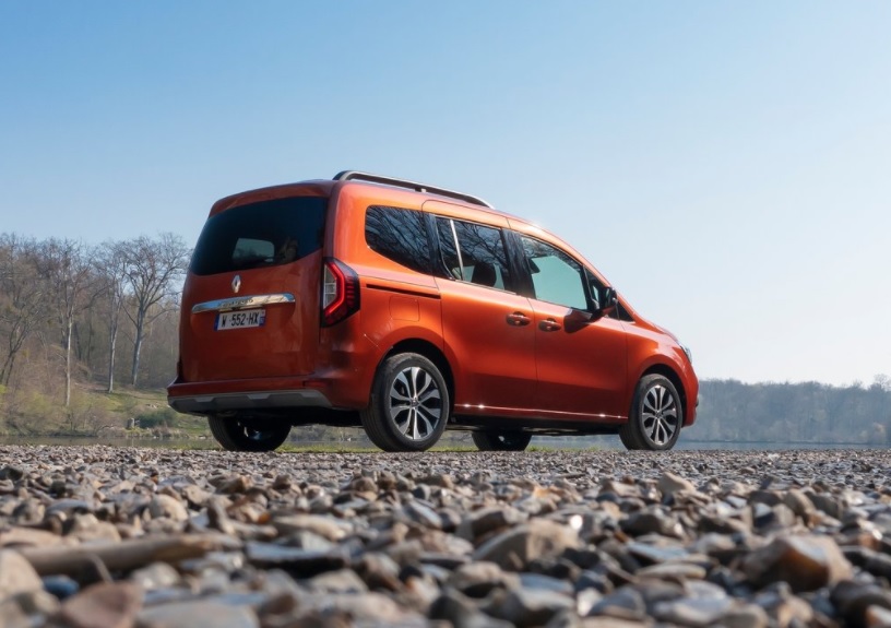 2021 Renault Kangoo 1.5 dCi 95 HP Touch Manuel Teknik Özellikleri, Yakıt Tüketimi