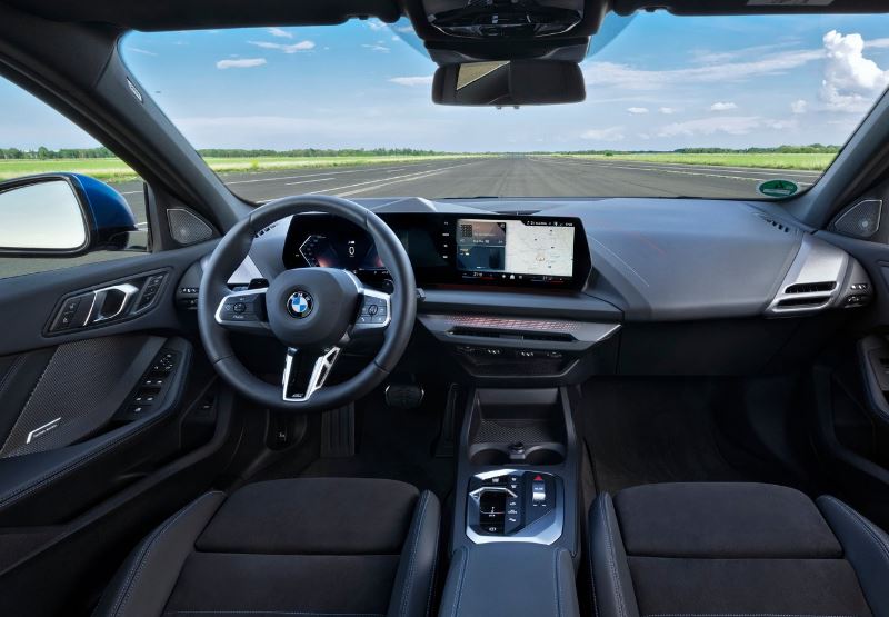 2025 BMW 1 Serisi Hatchback 5 Kapı 120 1.5 (170 HP) Sport Line Otomatik Teknik Özellikler, Ölçüler ve Bagaj Hacmi