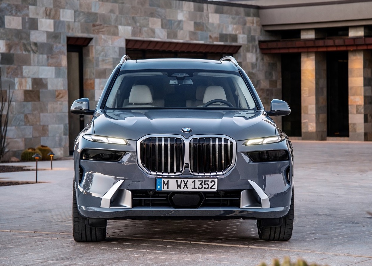 2024 BMW X7 SUV 3.0 xDrive40d (340 HP) M Excellence Steptronic Teknik Özellikler, Ölçüler ve Bagaj Hacmi