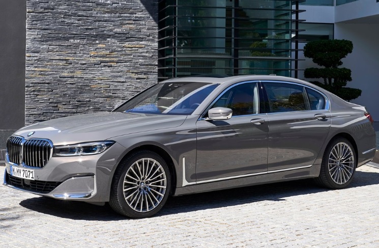 2022 BMW 7 Serisi 740Ld xDrive 3.0 340 HP Pure Excellence Steptronic Teknik Özellikleri, Yakıt Tüketimi