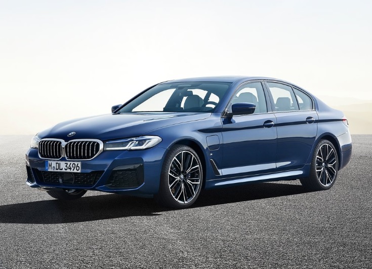 2022 BMW 5 Serisi Sedan 530i 2.0 xDrive (252 HP) M Sport Steptronic Teknik Özellikler, Ölçüler ve Bagaj Hacmi