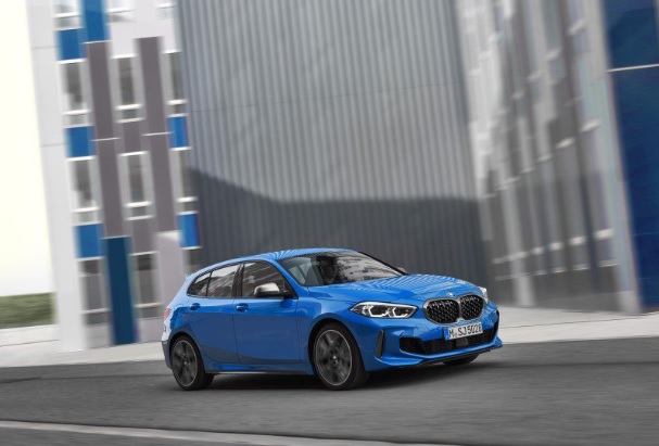 2019 BMW Yeni 1 Serisi Hatchback 5 Kapı 118i 1.5 (140 HP) Sport Line Otomatik Teknik Özellikler, Ölçüler ve Bagaj Hacmi