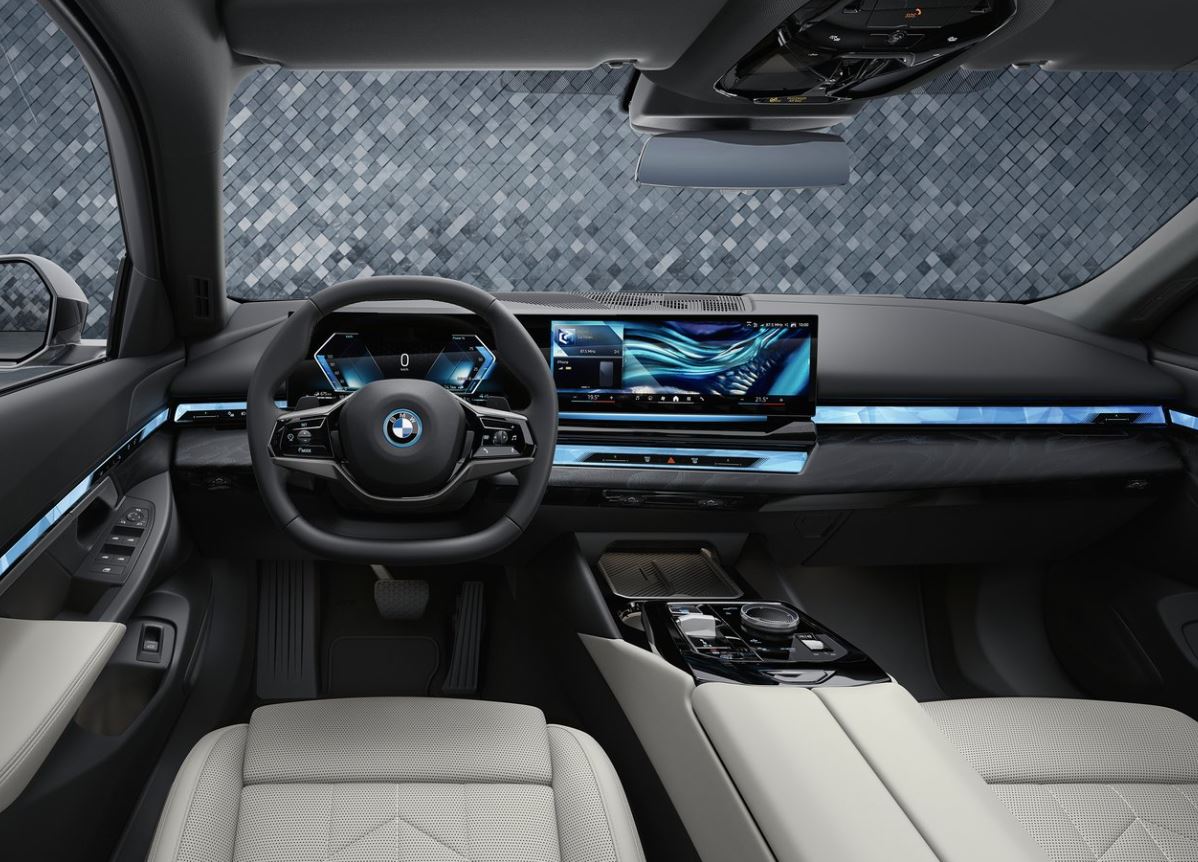 2025 BMW 5 Serisi 520d 2.0 xDrive 197 HP M Sport Steptronic Teknik Özellikleri, Yakıt Tüketimi