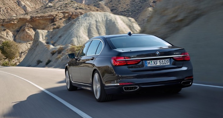 2017 BMW 7 Serisi Sedan 730i 2.0 (258 HP) Luxury AT Teknik Özellikler, Ölçüler ve Bagaj Hacmi