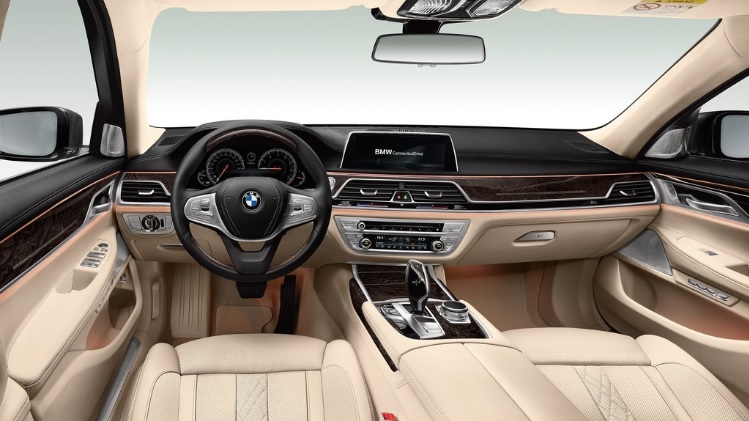 2017 BMW 7 Serisi Sedan 730i 2.0 (258 HP) Exclusive Otomatik Teknik Özellikler, Ölçüler ve Bagaj Hacmi