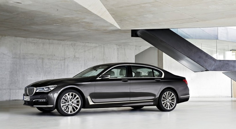 2017 BMW 7 Serisi 730Li 2.0 258 HP M Sport Otomatik Teknik Özellikleri, Yakıt Tüketimi