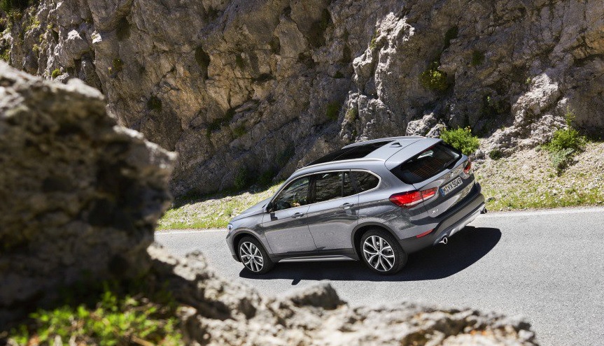 2022 BMW X1 SUV 1.5 sDrive18i (140 HP) X-Line Steptronic Teknik Özellikler, Ölçüler ve Bagaj Hacmi