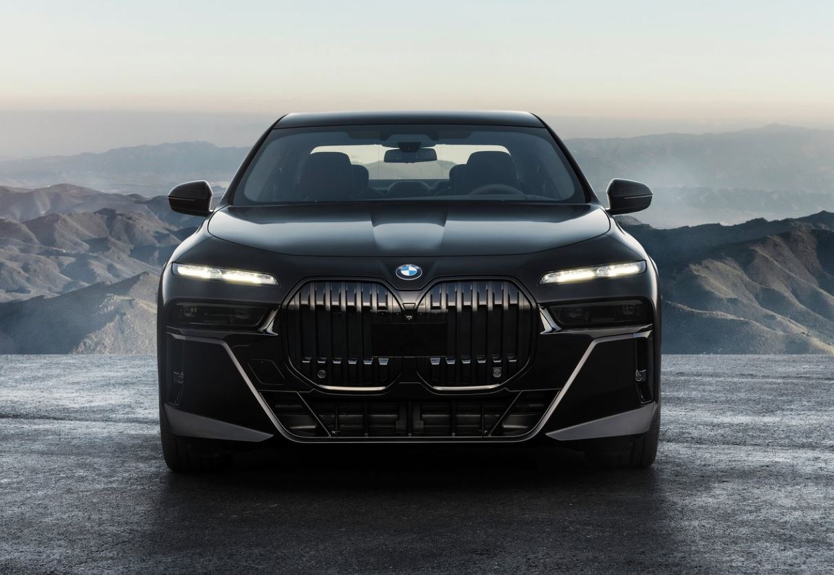 2026 BMW 7 Serisi 740Ld xDrive 3.0 300 HP Pure Excellence Steptronic Teknik Özellikleri, Yakıt Tüketimi