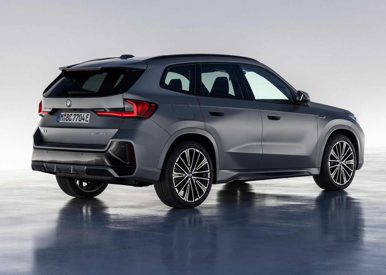 2023 BMW X1 1.5 sDrive18i 136 HP M Sport Steptronic Teknik Özellikleri, Yakıt Tüketimi