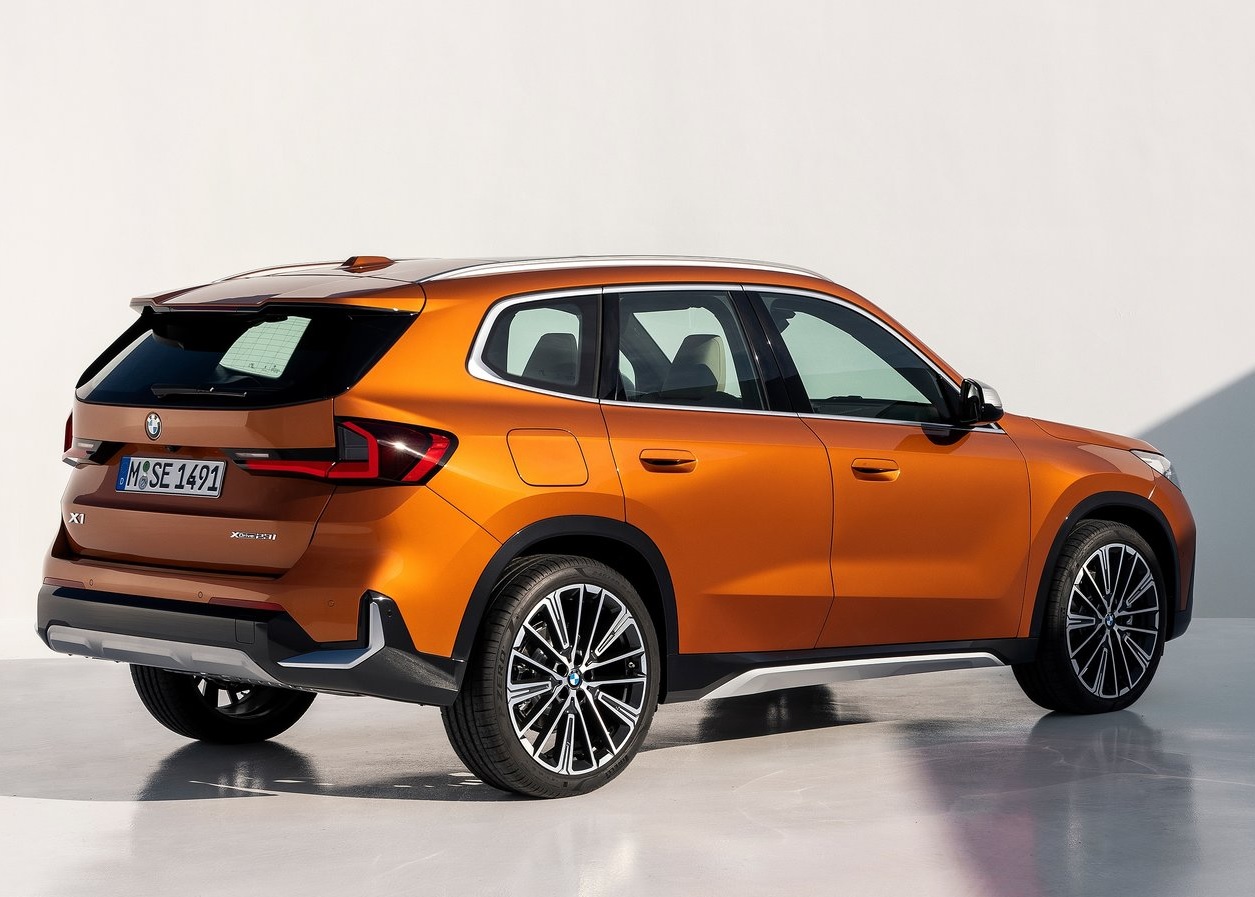 2023 BMW X1 SUV 1.5 sDrive18i (136 HP) X-Line Steptronic Teknik Özellikler, Ölçüler ve Bagaj Hacmi