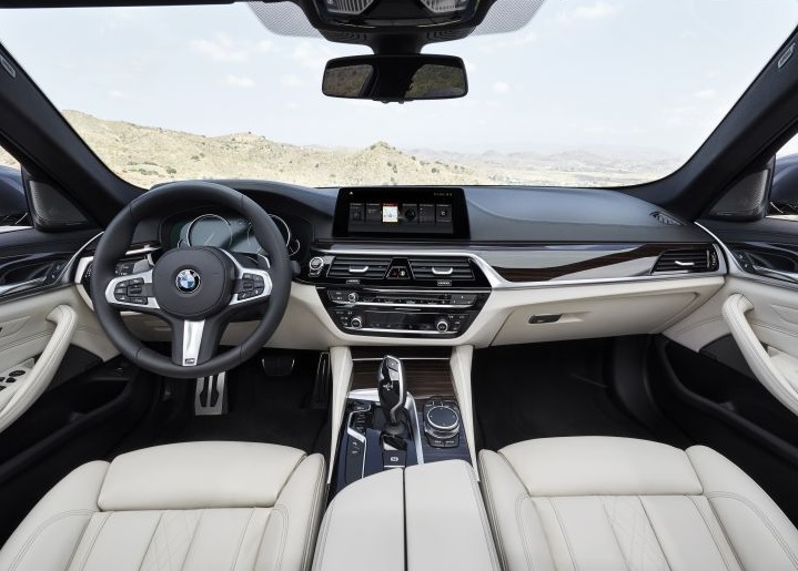 2017 BMW 5 Serisi Sedan 530i 2.0 xDrive (252 HP) Executive M Sport Otomatik Teknik Özellikler, Ölçüler ve Bagaj Hacmi