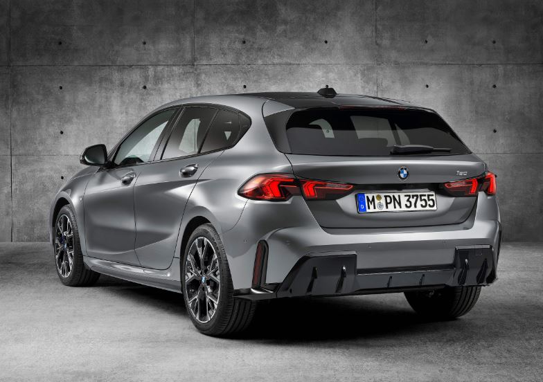 2024 BMW Yeni 1 Serisi Hatchback 5 Kapı 120 1.5 (170 HP) M Sport Steptronic Teknik Özellikler, Ölçüler ve Bagaj Hacmi