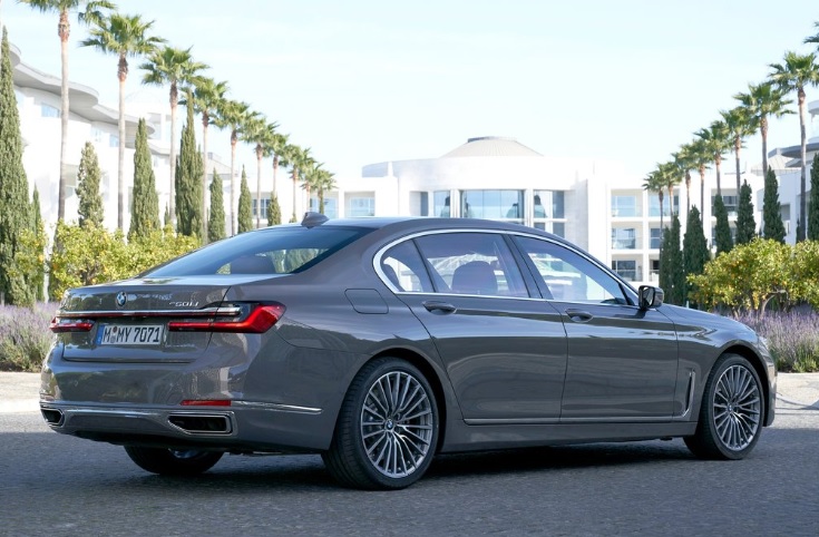 2020 BMW 7 Serisi Sedan 730i 2.0 (265 HP) Pure Excellence Steptronic Teknik Özellikler, Ölçüler ve Bagaj Hacmi