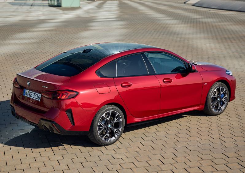 2025 BMW 2 Serisi 220 1.5 170 HP M Sport Otomatik Teknik Özellikleri, Yakıt Tüketimi