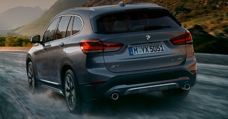 2020 BMW X1 sDrive16d 1.5  M Sport Karşılaştırması