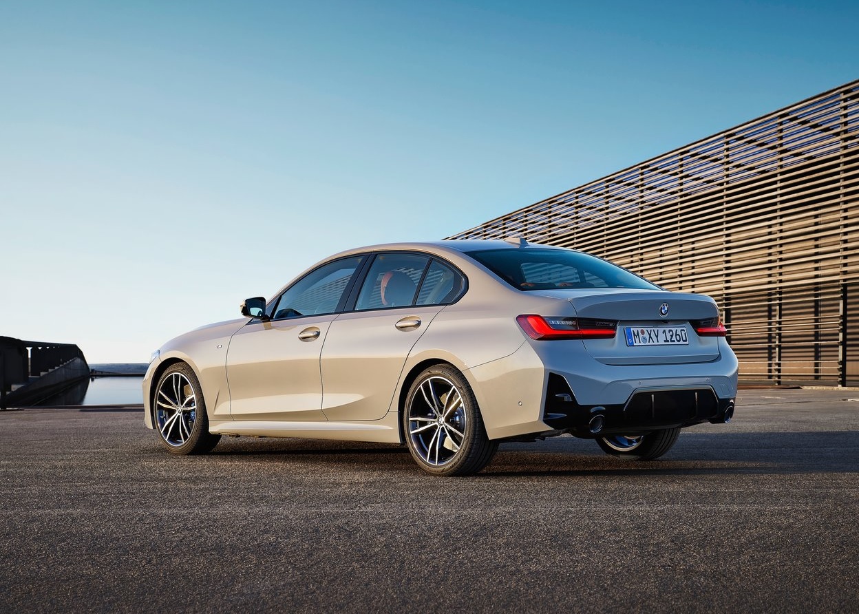 2023 BMW 3 Serisi 320i 1.6 170 HP M Sport Steptronic Teknik Özellikleri, Yakıt Tüketimi