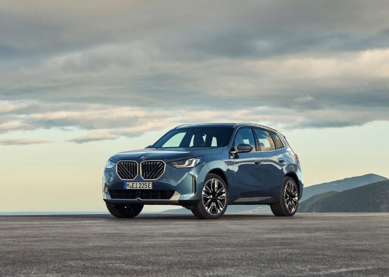 2026 BMW X3 SUV 1.6 20 (201 HP) M Sport Steptronic Teknik Özellikler, Ölçüler ve Bagaj Hacmi