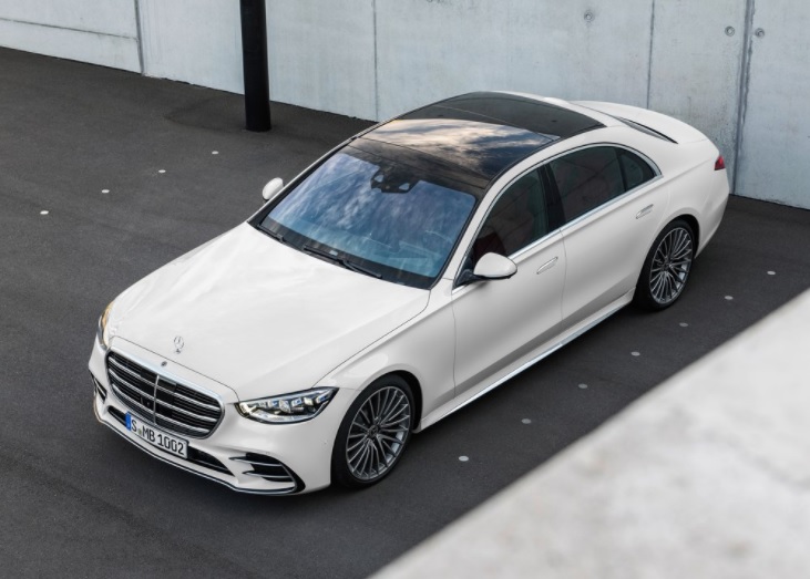 2021 Mercedes S Serisi S400d 4MATIC 3.0 Inspiration Karşılaştırması