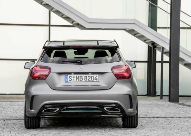 2017 Mercedes A Serisi A180d 1.5 116 HP AMG DCT Teknik Özellikleri, Yakıt Tüketimi