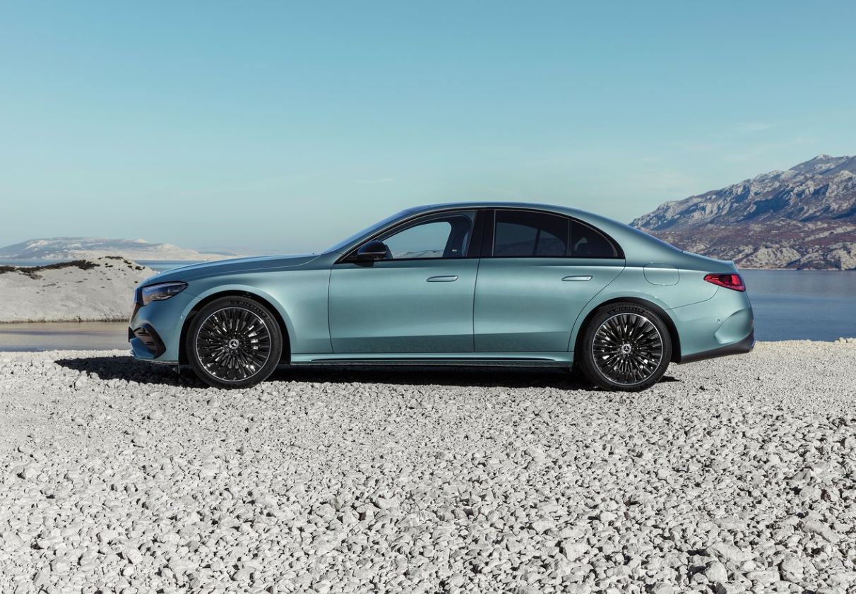 2024 Mercedes E Serisi Sedan E180 1.5 (170 HP) Edition AMG 9G-TRONIC Teknik Özellikler, Ölçüler ve Bagaj Hacmi