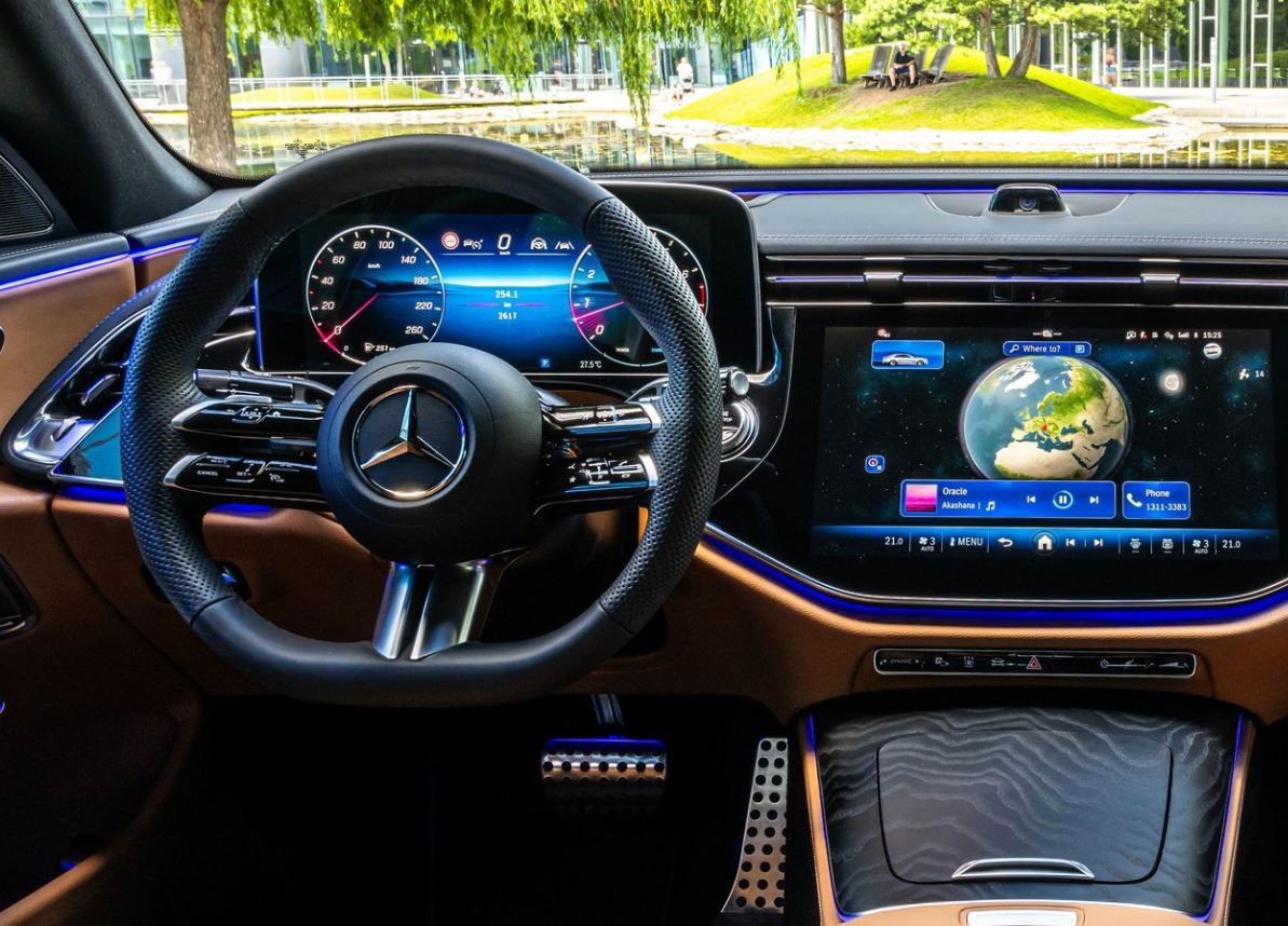 2024 Mercedes E Serisi E180 1.5 Edition Exclusive Karşılaştırması