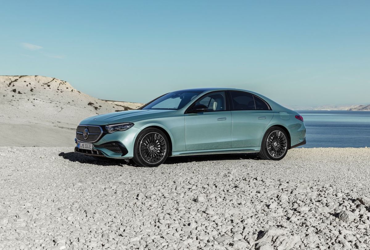 2024 Mercedes E Serisi Sedan E180 1.5 (170 HP) Edition AMG 9G-TRONIC Teknik Özellikler, Ölçüler ve Bagaj Hacmi