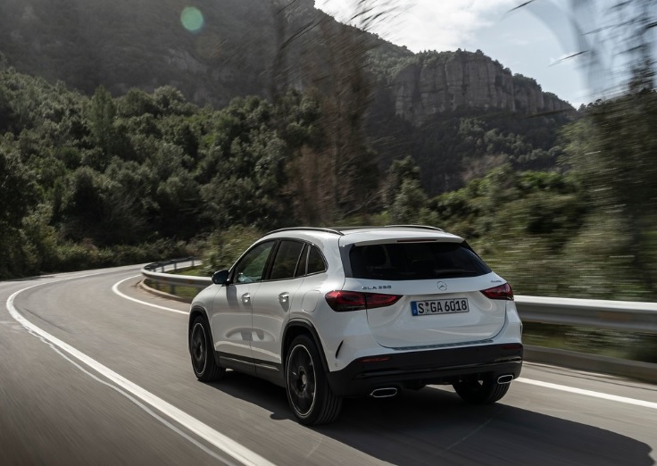 2021 Mercedes GLA Serisi GLA200 1.3 163 HP AMG 7G-DCT Teknik Özellikleri, Yakıt Tüketimi