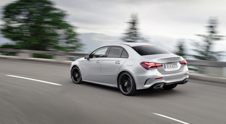 2019 Mercedes A Serisi Sedan Sedan A180d 1.5 (116 HP) Style DCT Teknik Özellikler, Ölçüler ve Bagaj Hacmi