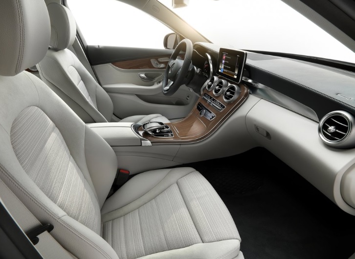 2016 Mercedes C Serisi C 250 2.0 211 HP Fascination 7G-Tronic Teknik Özellikleri, Yakıt Tüketimi