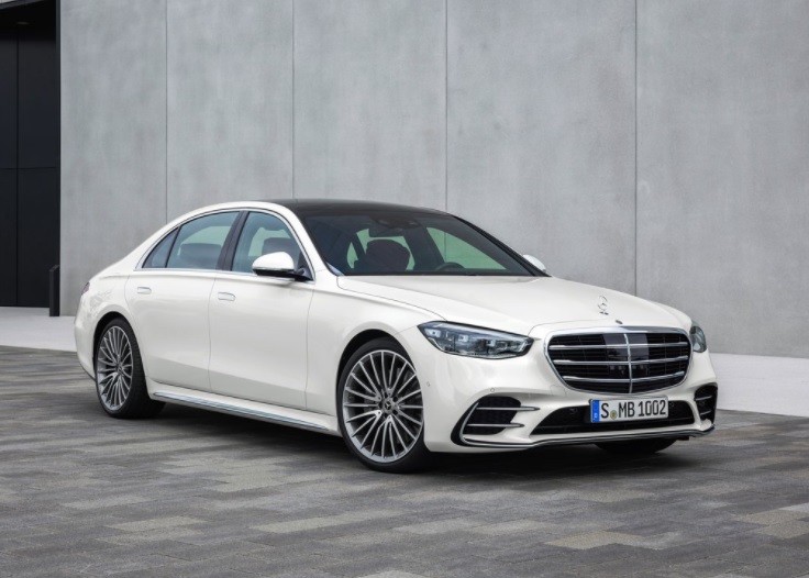 2022 Mercedes S Serisi S400d 4MATIC 3.0 Inspiration Karşılaştırması