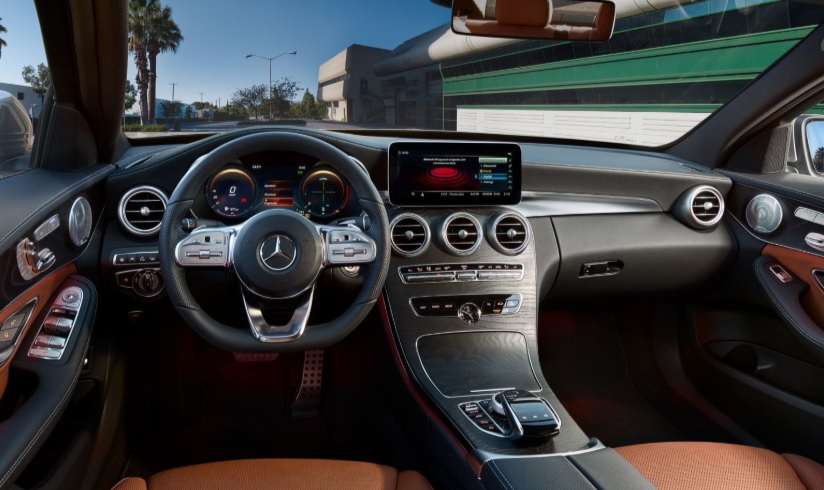 2021 Mercedes C Serisi C200 1.5 4MATIC AMG Karşılaştırması