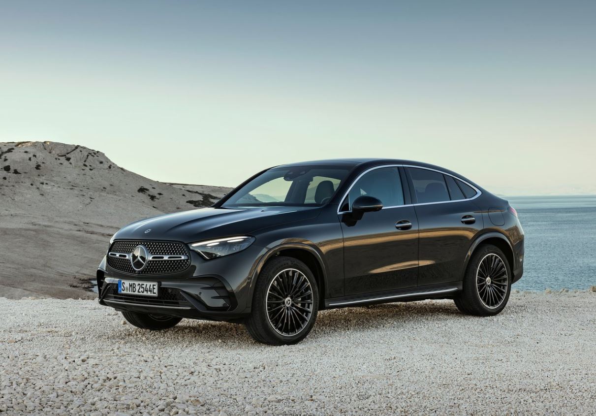 2024 Mercedes GLC 300d 2.0 4Matic AMG Karşılaştırması
