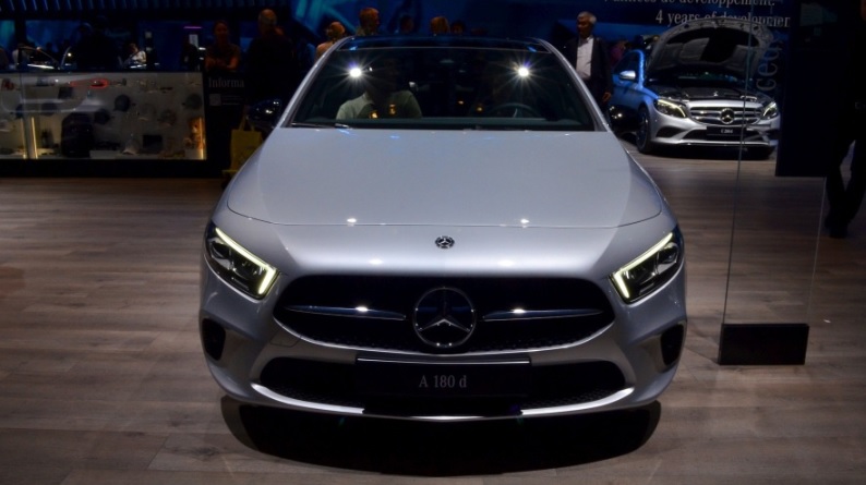 2018 Mercedes Yeni A Serisi A180d 1.5 116 HP Style DCT Teknik Özellikleri, Yakıt Tüketimi