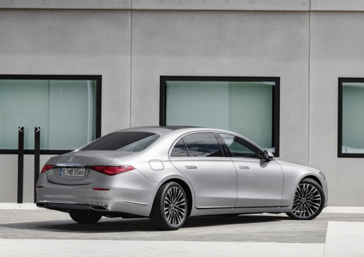 2020 Mercedes S Serisi S400d 4MATIC 3.0 Inspiration Karşılaştırması