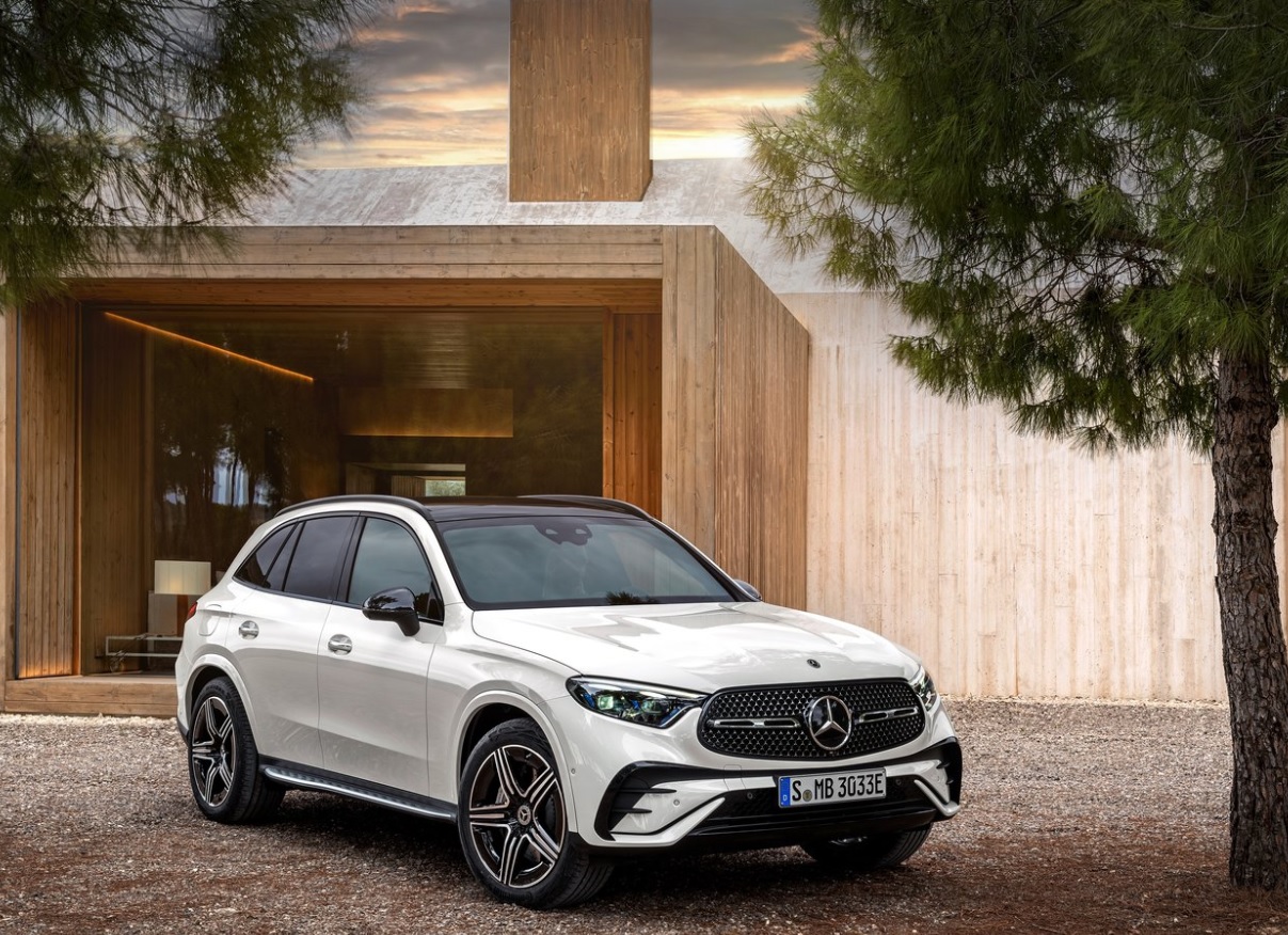 2023 Mercedes GLC SUV 220d 2.0 (197 HP) Edition AMG 9G-Tronic Özellikleri - arabavs.com