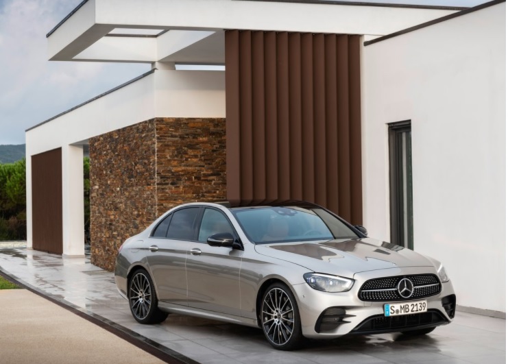 2022 Mercedes E Serisi Sedan E300d 2.0 4MATIC (265 HP) AMG 9G-TRONIC Teknik Özellikler, Ölçüler ve Bagaj Hacmi