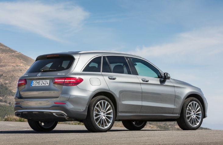 2018 Mercedes GLC 250 2.0 Style Karşılaştırması