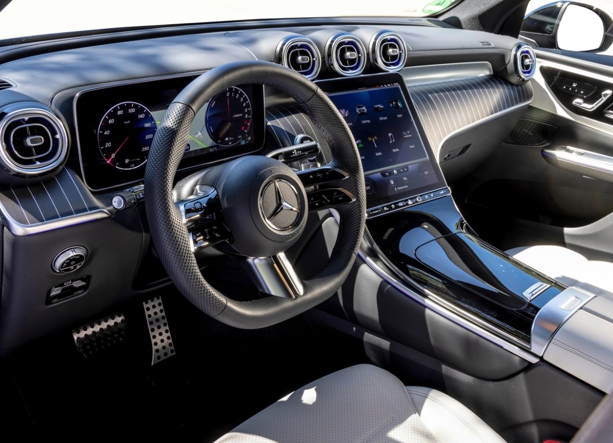 2023 Mercedes GLC SUV 220d 2.0 (197 HP) Edition AMG 9G-Tronic Özellikleri - arabavs.com